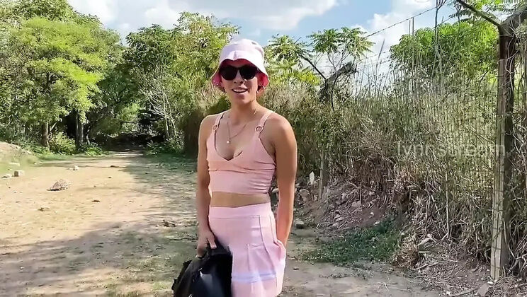 Lynn Scream Outdoor Sex with Classmate - Deep Throat Blowjob and Creampie in the Woods