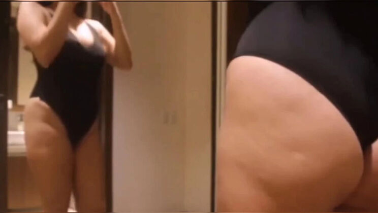 Uncensored Indonesian Amateur Auntyhotindo Gets Bukkake & Squirting from Big Black Cock Happy Ending