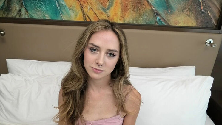 Skinny Teen Lil Daisy Fox Gets Filled By A Fat Cock In Amateur Casting POV