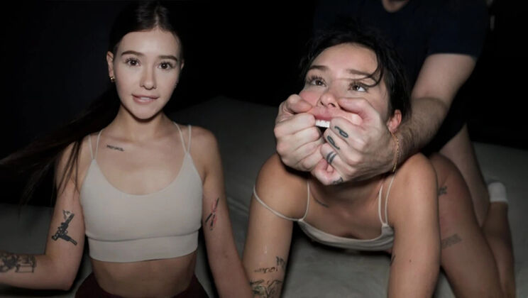 Threesome Doggy Style: Submissive Teen Gets Rough 2 on 1 Hardcore