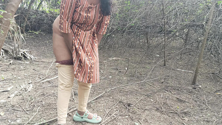 Indian College Student Outdoor Doggy Fuck with Teacher - Hot Tamil Mallu Girl Sex