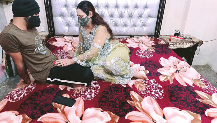 First Time Step Mom Anal Doggystyle - Desi Indian Homemade Sex