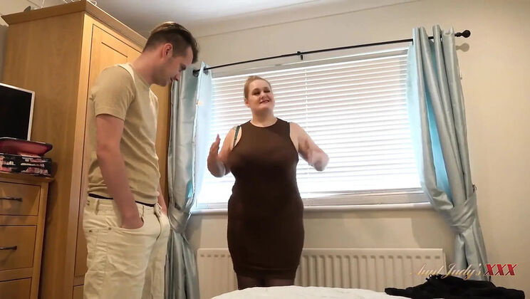 Busty BBW MILF Landlady Becky Seduces Shy Tenant - Blowjob & Cumshot in Lingerie