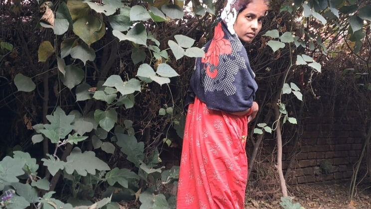 Indian Desi Bhabhi Hardcore Sex With Devar Brother - Rough Hindi Night