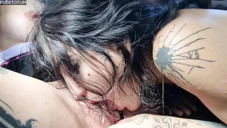 Two Lesbian Hitchhikers Give Me a Double Blowjob and Standing Fuck Outdoor