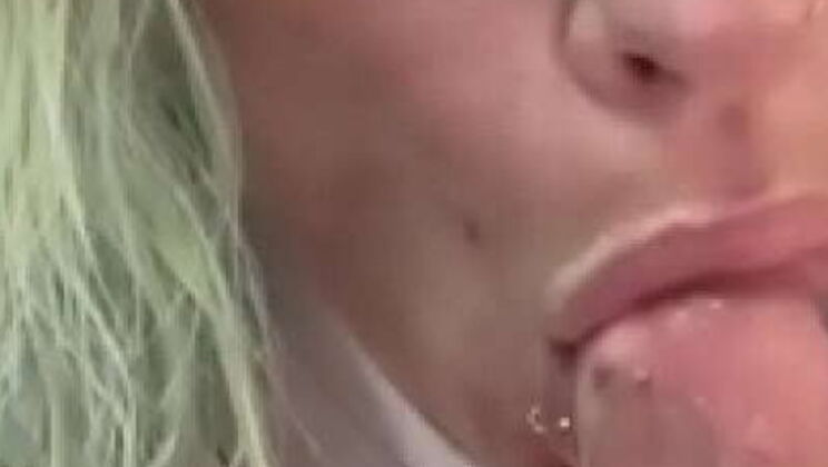 Wet T-Shirt Streetwalker Gives Backseat Blowjob and Swallows Cum - Amateur Car Sex with Real Hooker