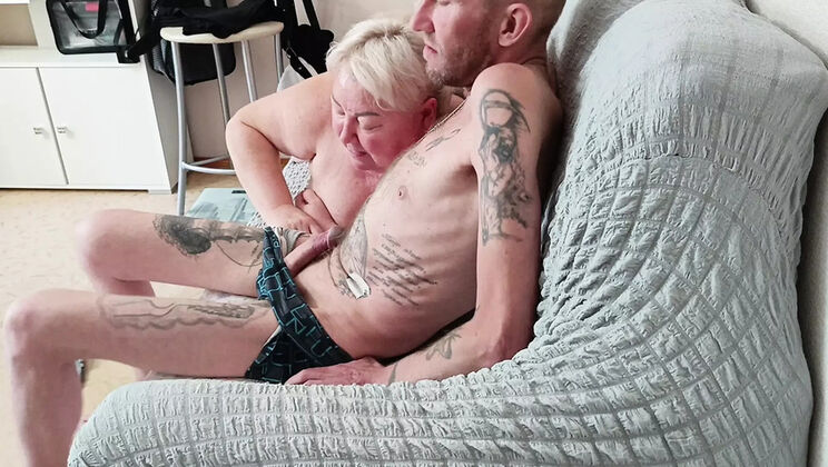 Stepmom Deep Throat Blowjob Makes Me Cum Hard