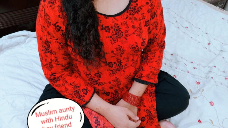Hindu Boy Licks and Fucks Muslim Aunty's Hairy Pussy - Hot Desi Sex