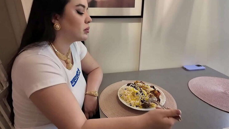 Amateur Homemade: Big Booty Stepsister Diana Rius Gets Fucked Doggystyle by Stepbrother