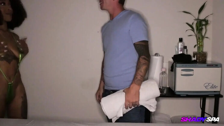 Mena Carlisle Big Tits Handjob Massage & Cumshot