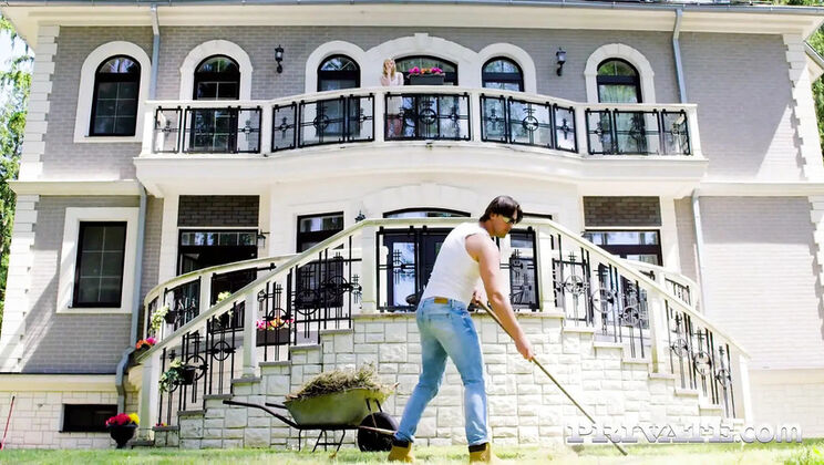 Anny Aurora Just Turned 18 Birthday Sex with Thomas Crown - Outdoor Public Creampie