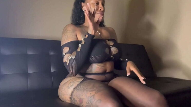 Sexy PAWG MILF Live Stream - Huge Ass Amateur Latina Homemade