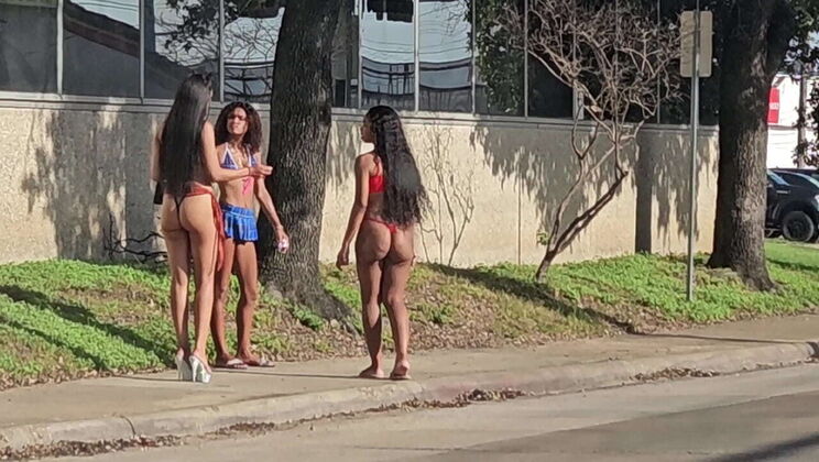 Petite Babe Rose Gives Blowjob & Doggystyle - Tight Pussy, Big Booty Riding