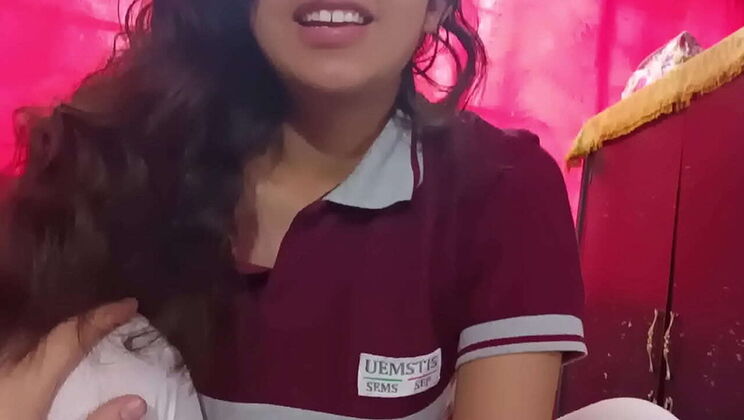 Skinny Latina Teen Fucks Boyfriend While Mom Calls - Risky Homemade Sex