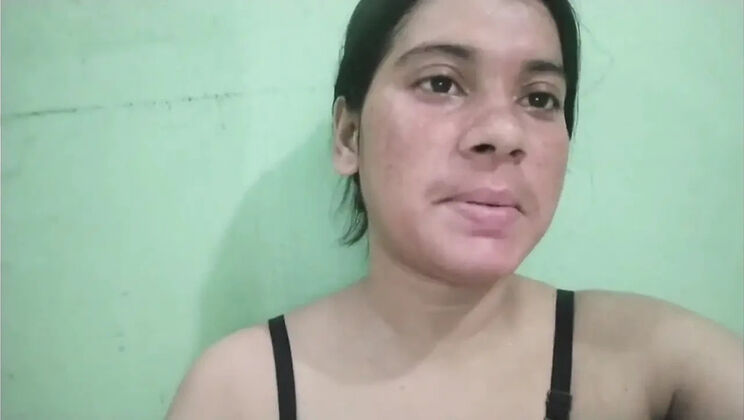 Bluegirl009 Hot Asian Maid Masturbating in HD - Bangladeshi Desi Girl Solo