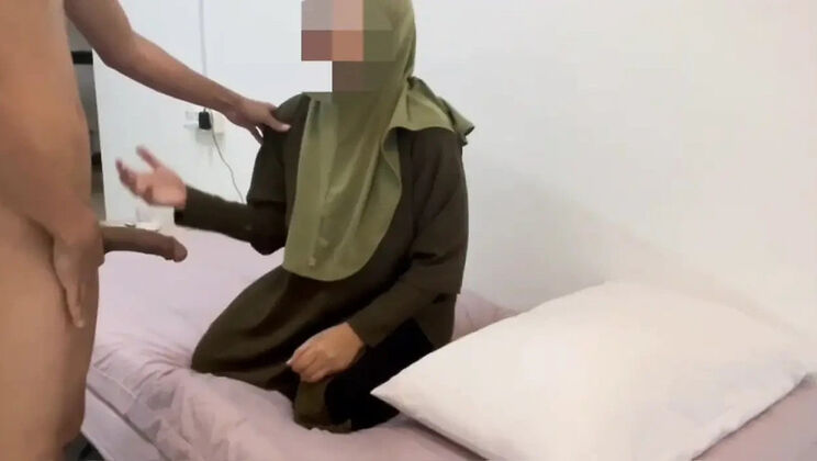 Cheating Wife Fucked by Co-Workers - Amateur Indonesian Hijab Milf Doggy Style & Blowjob