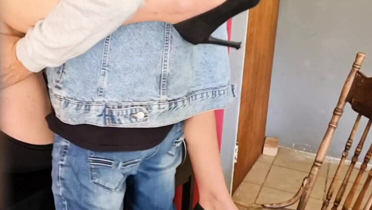 Amateur Secretary Cheats On Lunch Break - Blonde MILF Fingered By Boss