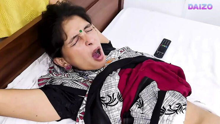 Desi Bhabi Suman Fucks Dewar in Hindi Urdu HD Porn