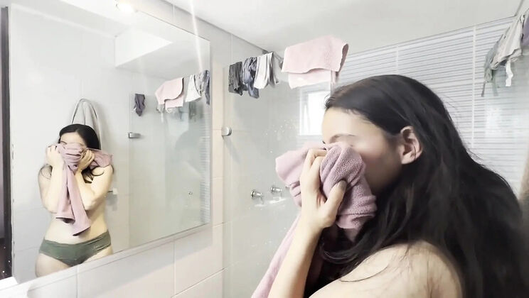 Scarlettandc Lesbian Threesome - Latina Amateurs Fingering & Eating Pussy to Orgasm