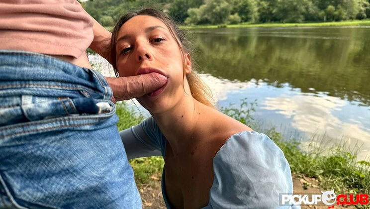 Gorgeous Isabella De Laa Gets Her Perfect Body Fucked Hard Outdoors