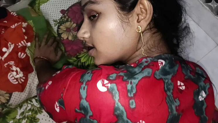 Desi Bhabhi Sucks And Rides Hard Until Cumshot