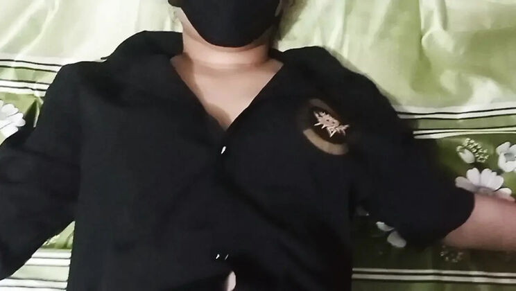 Amateur Bangladeshi Couple's Romantic First Time POV Titty Fuck