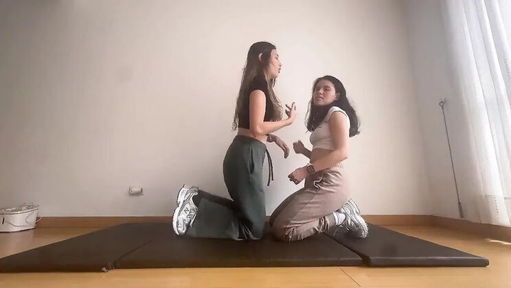 ScarlettandC Lesbian Wrestling Game – Amateur Latinas Fight for Submission