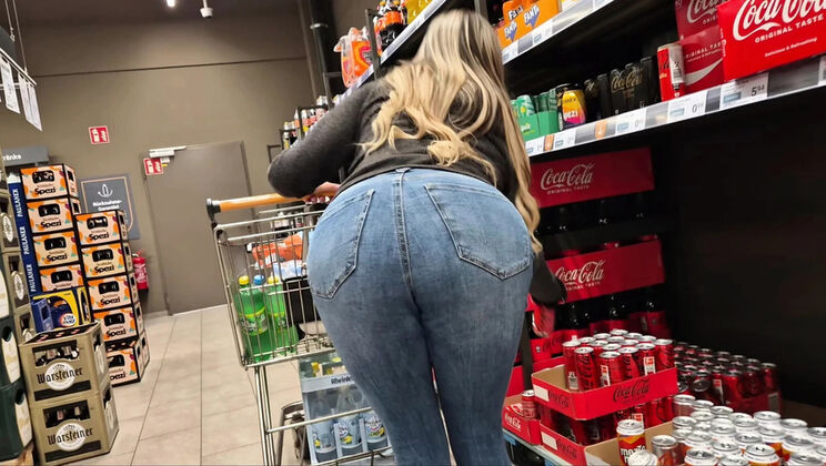 Big Cock Stranger Cums Inside My Wife After Supermarket Pickup – Amateur MILF Creampie