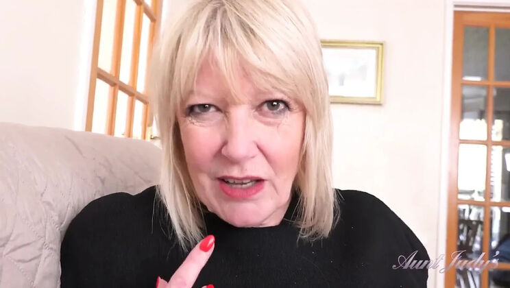 Busty Mature Therapist Dr. Amy Goodhead Gives You a POV Blowjob and Cum in Mouth