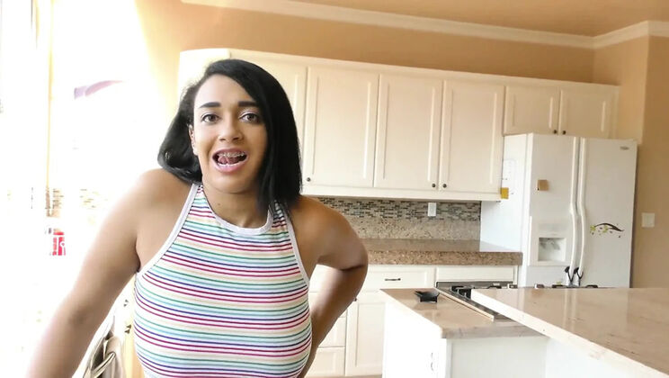 Big Tit Egyptian Babe Emori Pleezer Fucks Big Dick to Get Out of Trouble