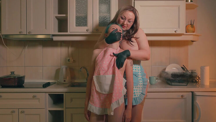 Tall Stepmom in Gloves Inspects and Dildo Fucks Tiny Stepdaughter