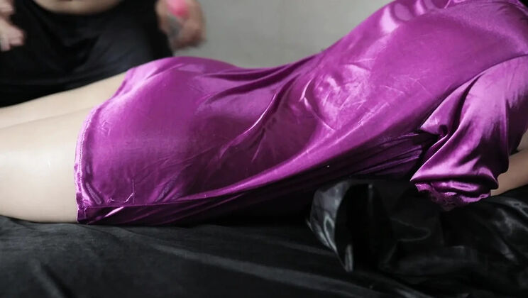 Muslim Indo Hijab Babe in Satin Dress – Big Juicy Ass Jiggles & Gets Pounded