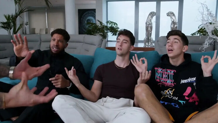 Sienna Day Begs for Hardcore Gangbang with Double Penetration – Big Tits MILF Gets Stuffed by Huge Dicks!
